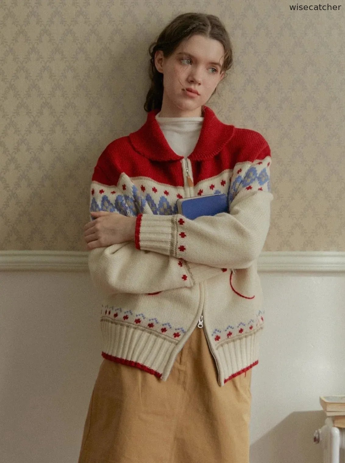 APPLE CARDIGAN VINTAGE KNIT SWEATER - jugjet