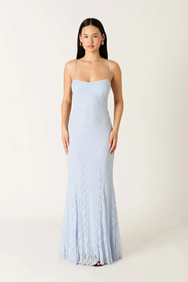 Lace Maxi Dress - guttulla