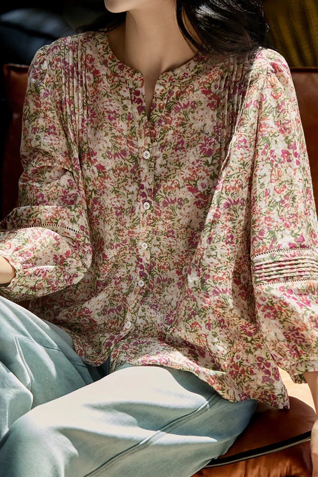 French Vacation Mini V‑Neck Puff Long‑Sleeve Floral Blouse - gazingly