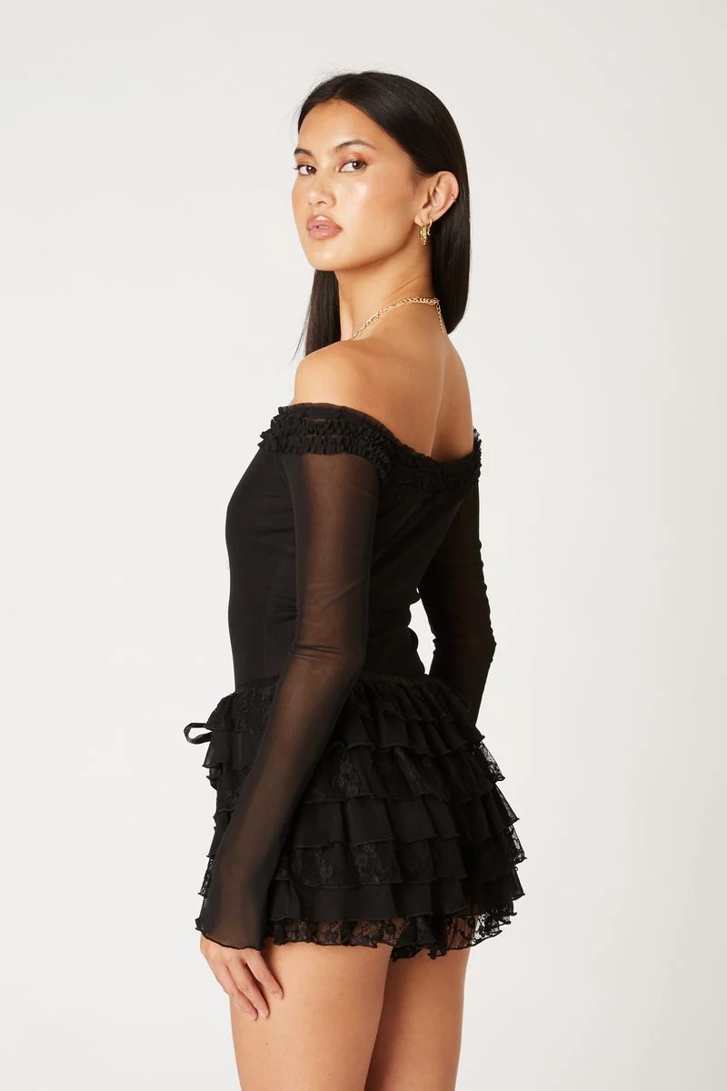 Off-The-Shoulder Ruffle Mesh Top - guttulla