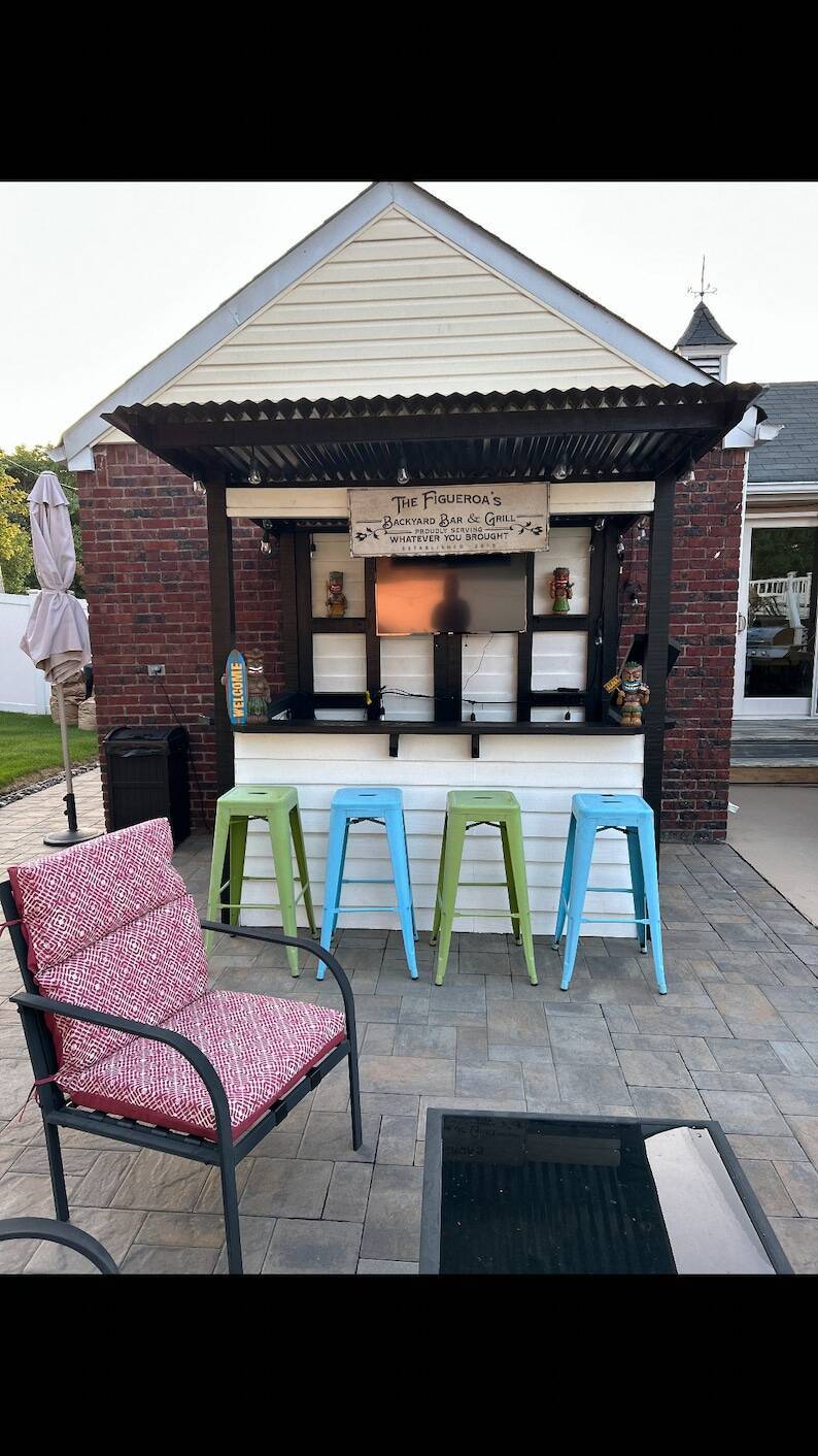 BarsToYardsUS - Shiplap model  ( outdoor bar, patio, outdoor bar, backyard fun, beer, alcohol games, sports bar, summer, home bar, chill