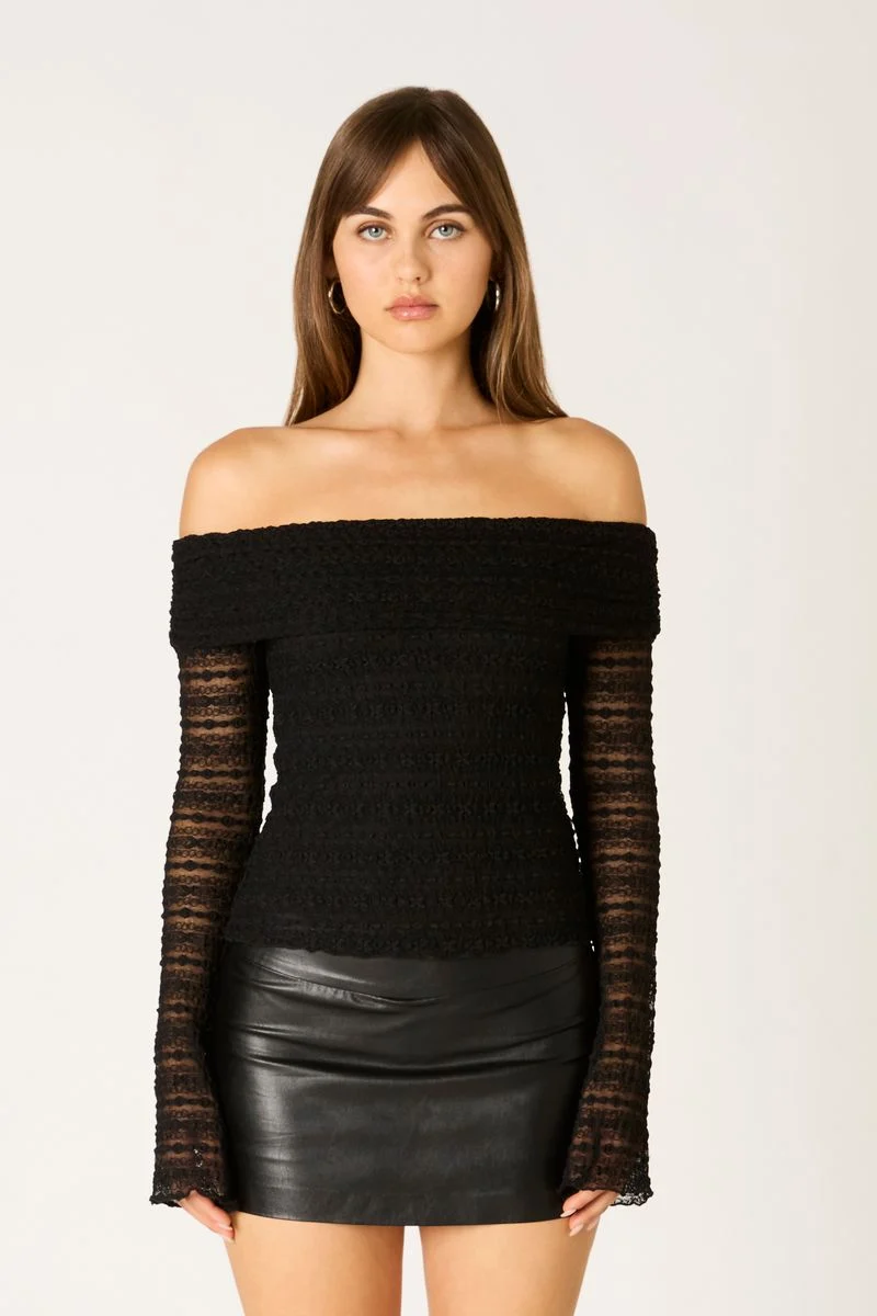 Stretch Lace Off-Shoulder Top - guttulla