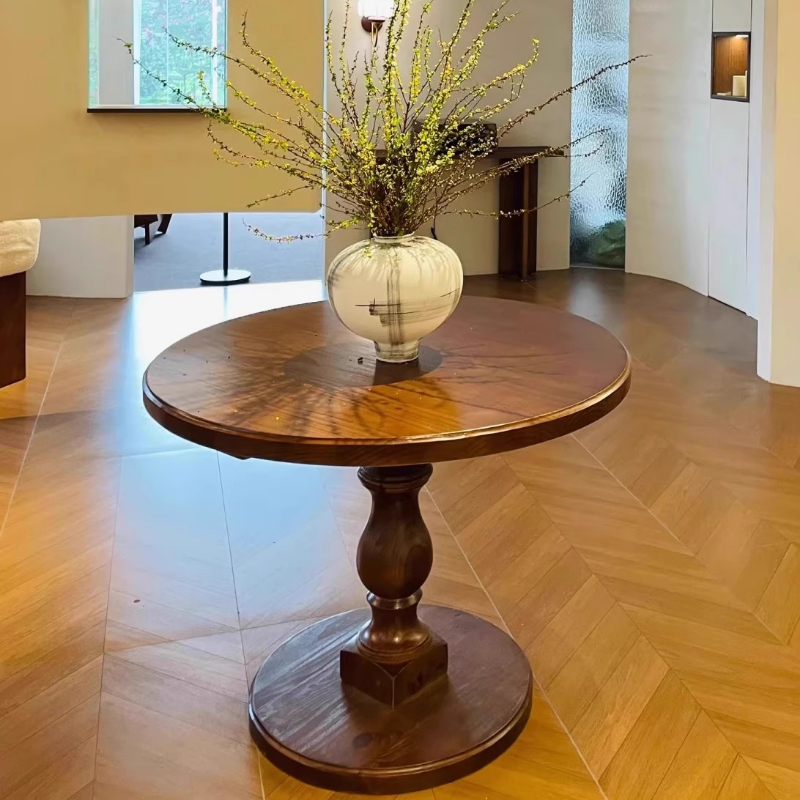 Stylish Round Pine Coffee Table