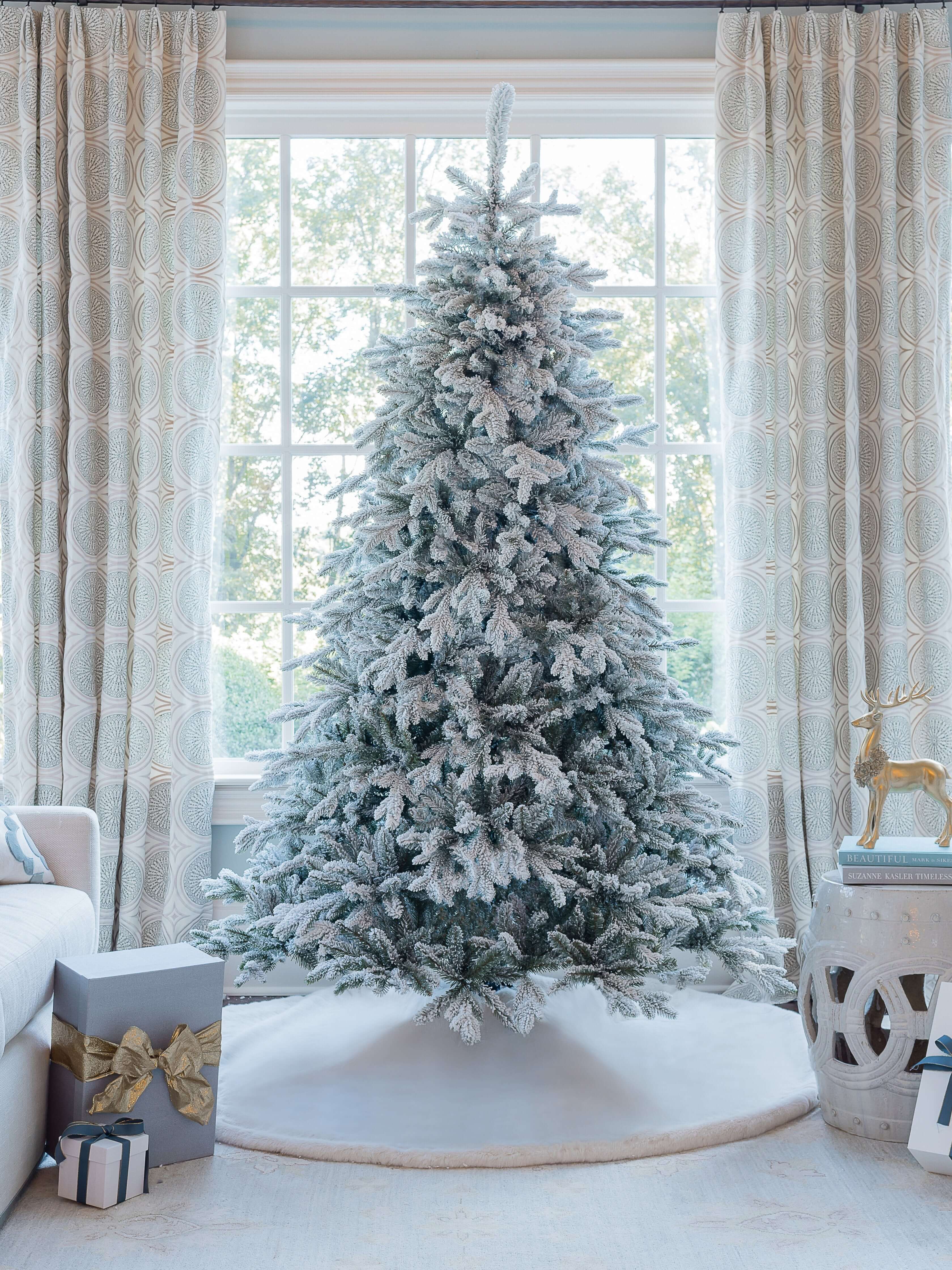 10' Queen 🎄 Artificial Christmas Tree Unlit