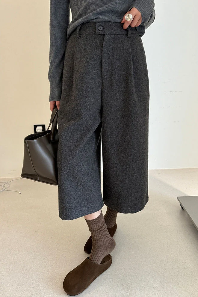 Casual Wool Pleated Cropped Wideeg Trousers - gazingly