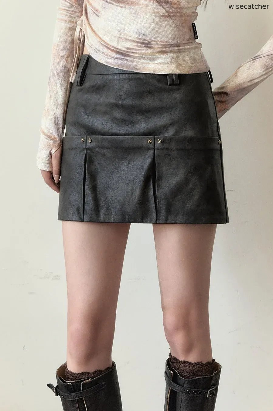 Rivet A-Line Leather Skirt - jugjet