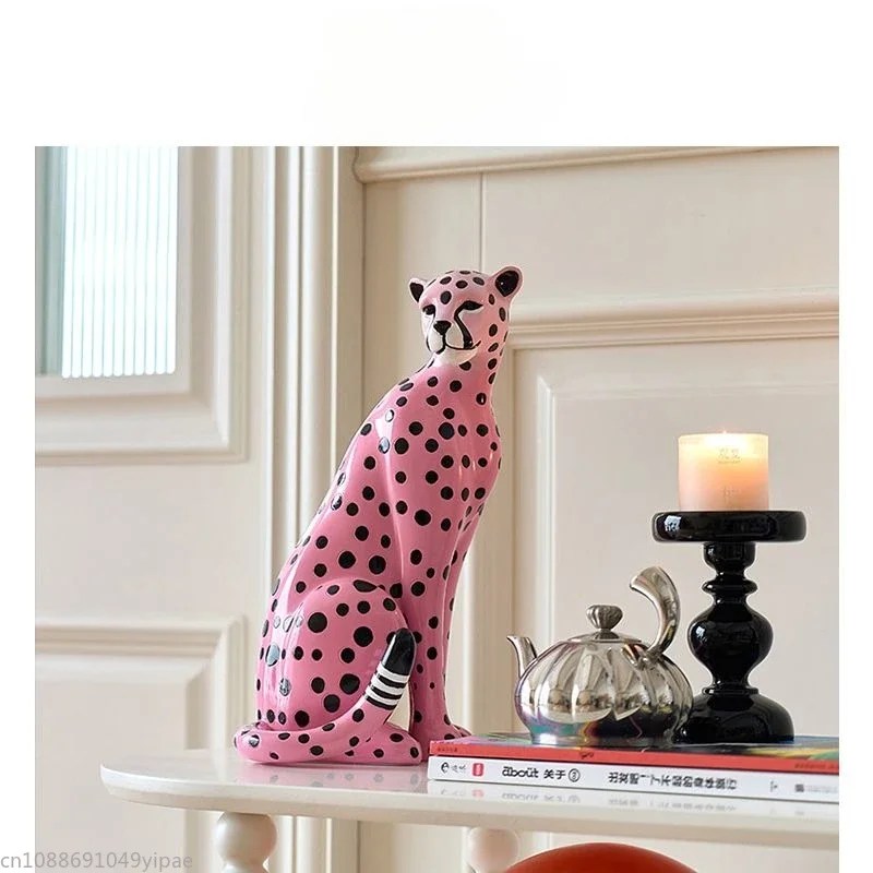 Chic Pink Leopard Ornaments