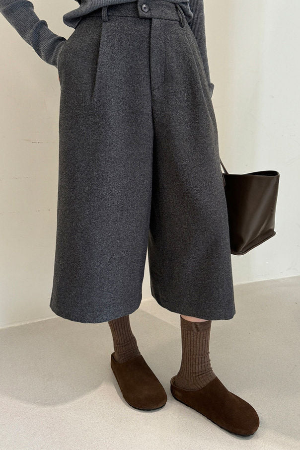 Casual Wool Pleated Cropped Wideeg Trousers - gazingly
