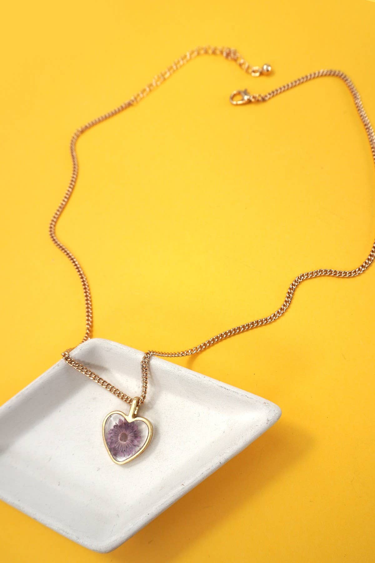 Dried Flower Heart Pendant Necklace