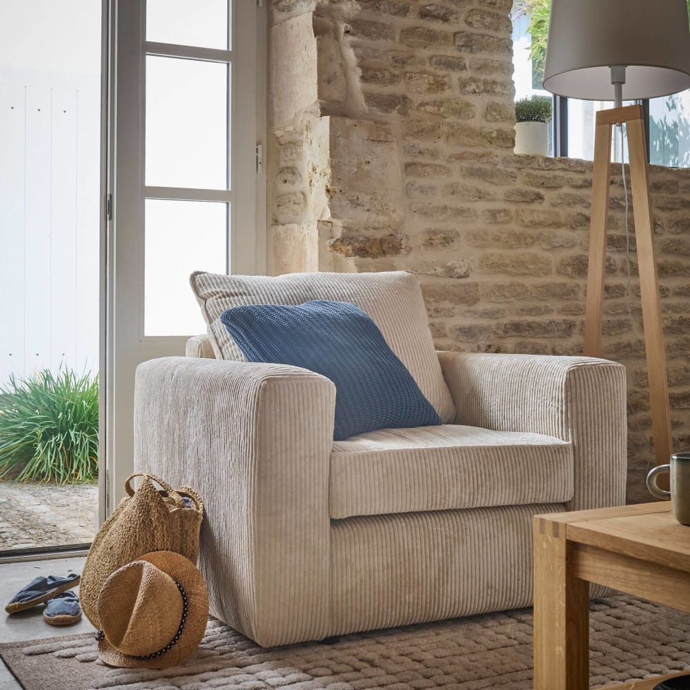 Otto - Fauteuil en velours côtelé beige