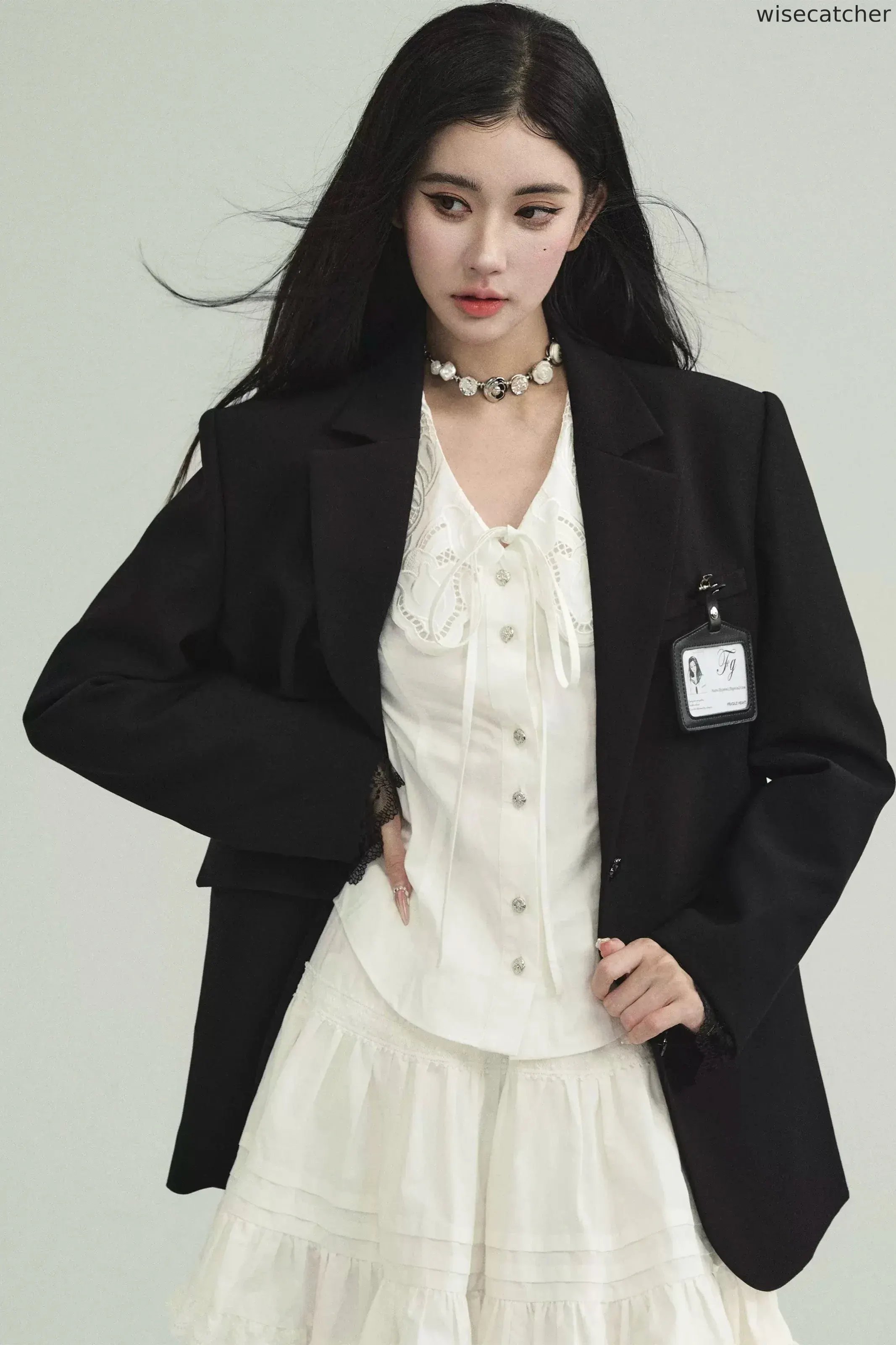 Embroidered Black College Blazer - jugjet