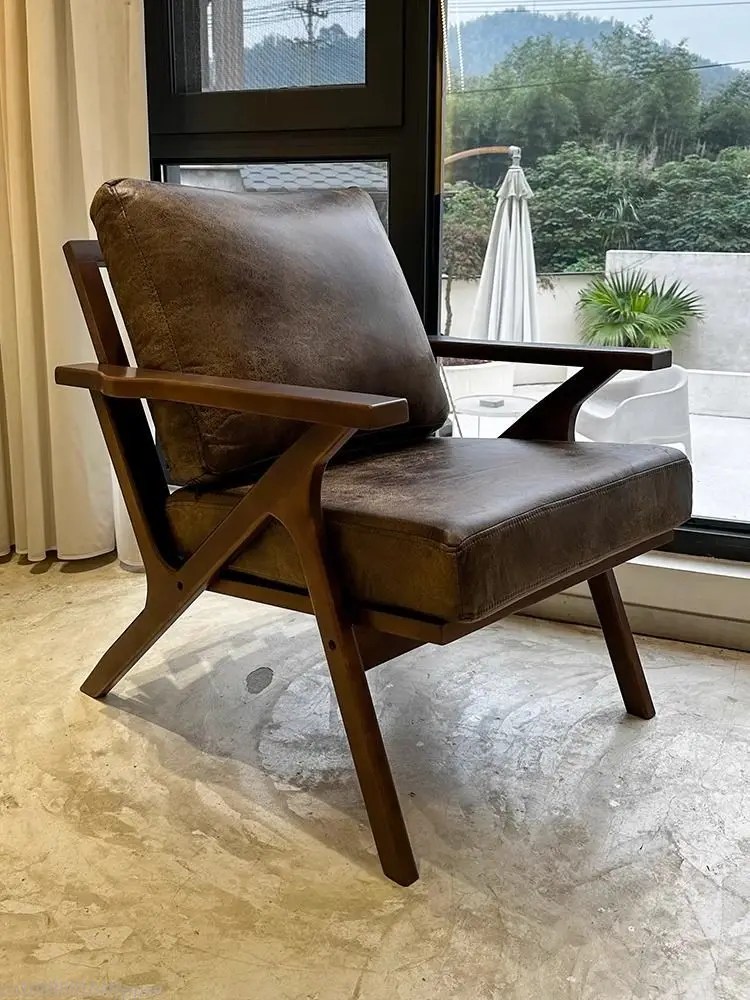 Stylish Rubber Wood Lounge Chair