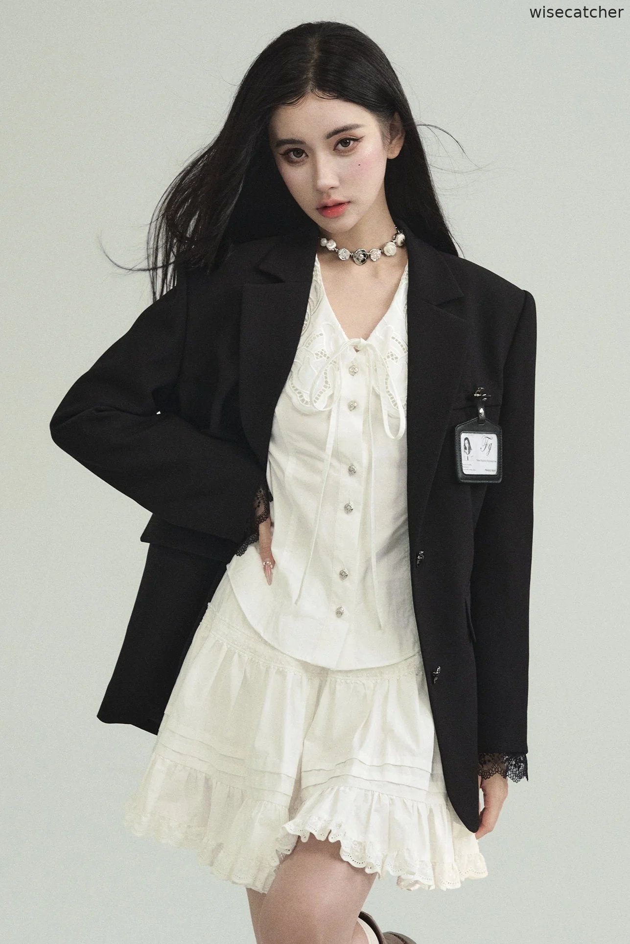 Embroidered Black College Blazer - jugjet