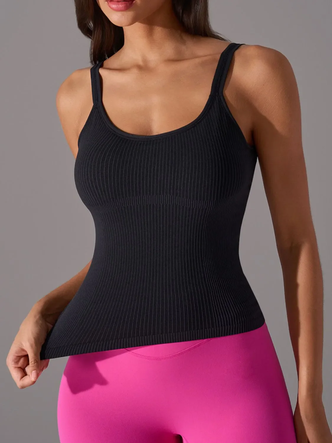 Scoop Neck Active Tank with Detachable Chest Pads