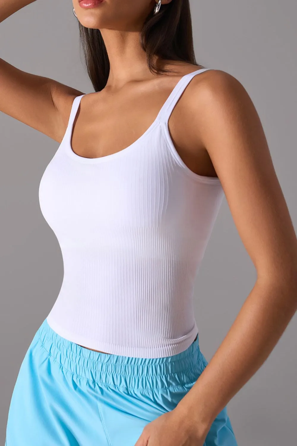 Scoop Neck Active Tank with Detachable Chest Pads
