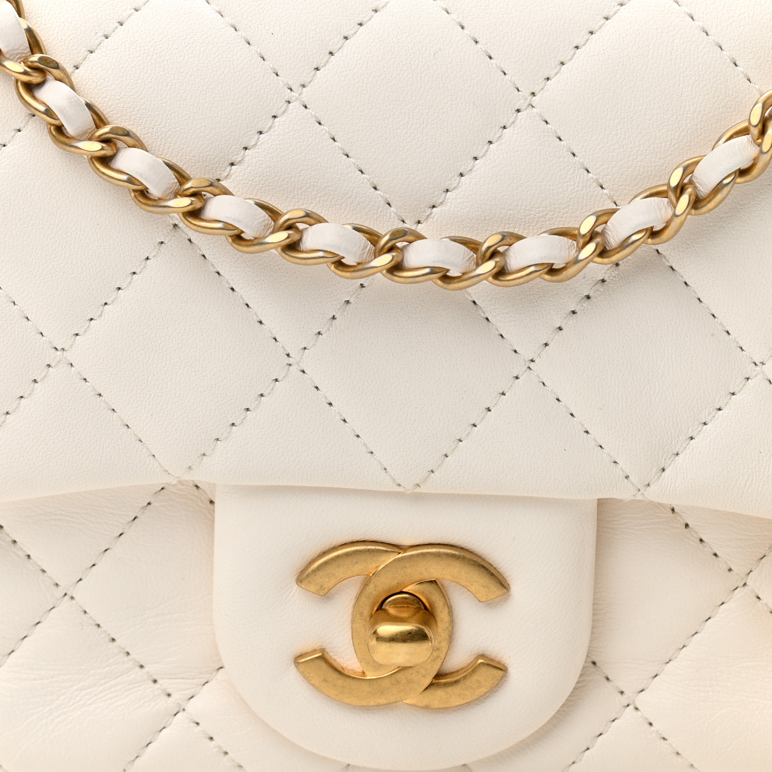 NMLambskin Quilted CC Pearl Crush Mini Flap White