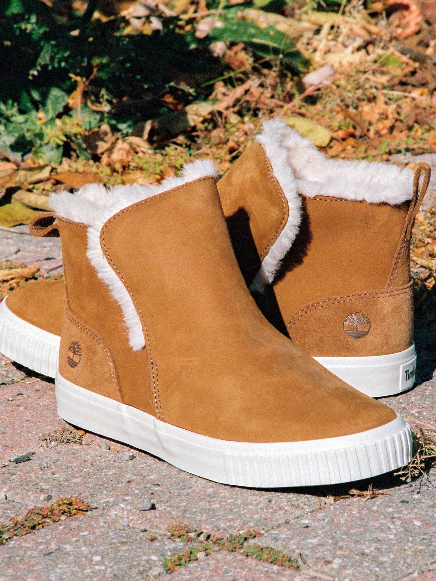 NMWOMENS TIMBERLAND SKYLA BAY WARM LINED PULL ON