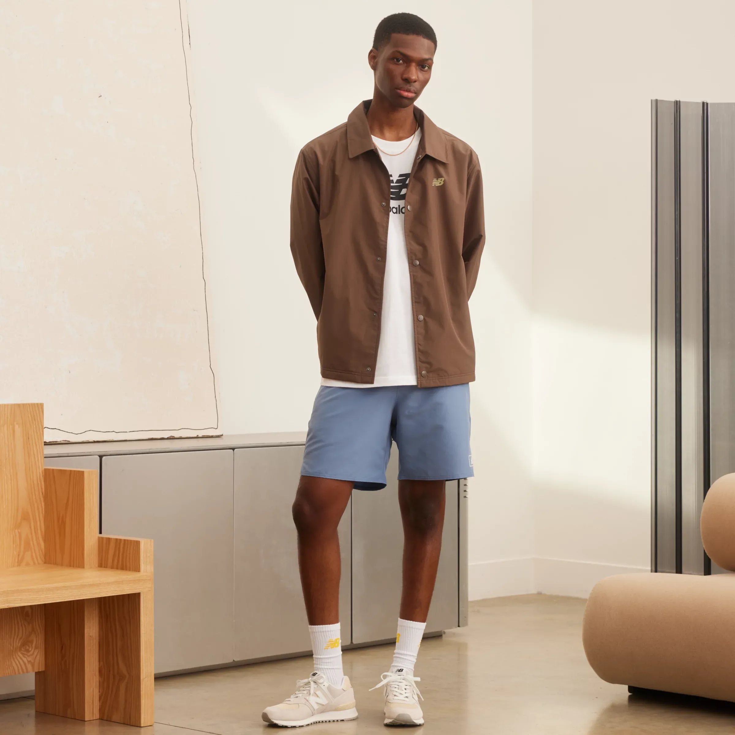 NM574 - White with Grey