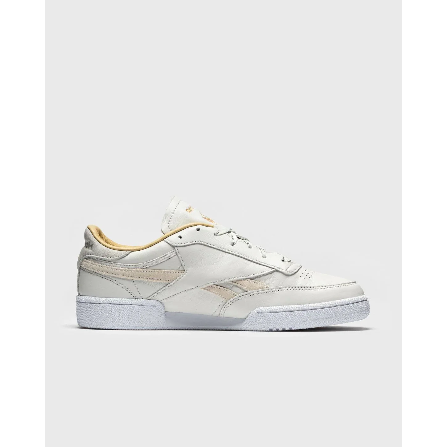 NMReebok Men's Club C Revenge Shoes - White / Gold Metallic