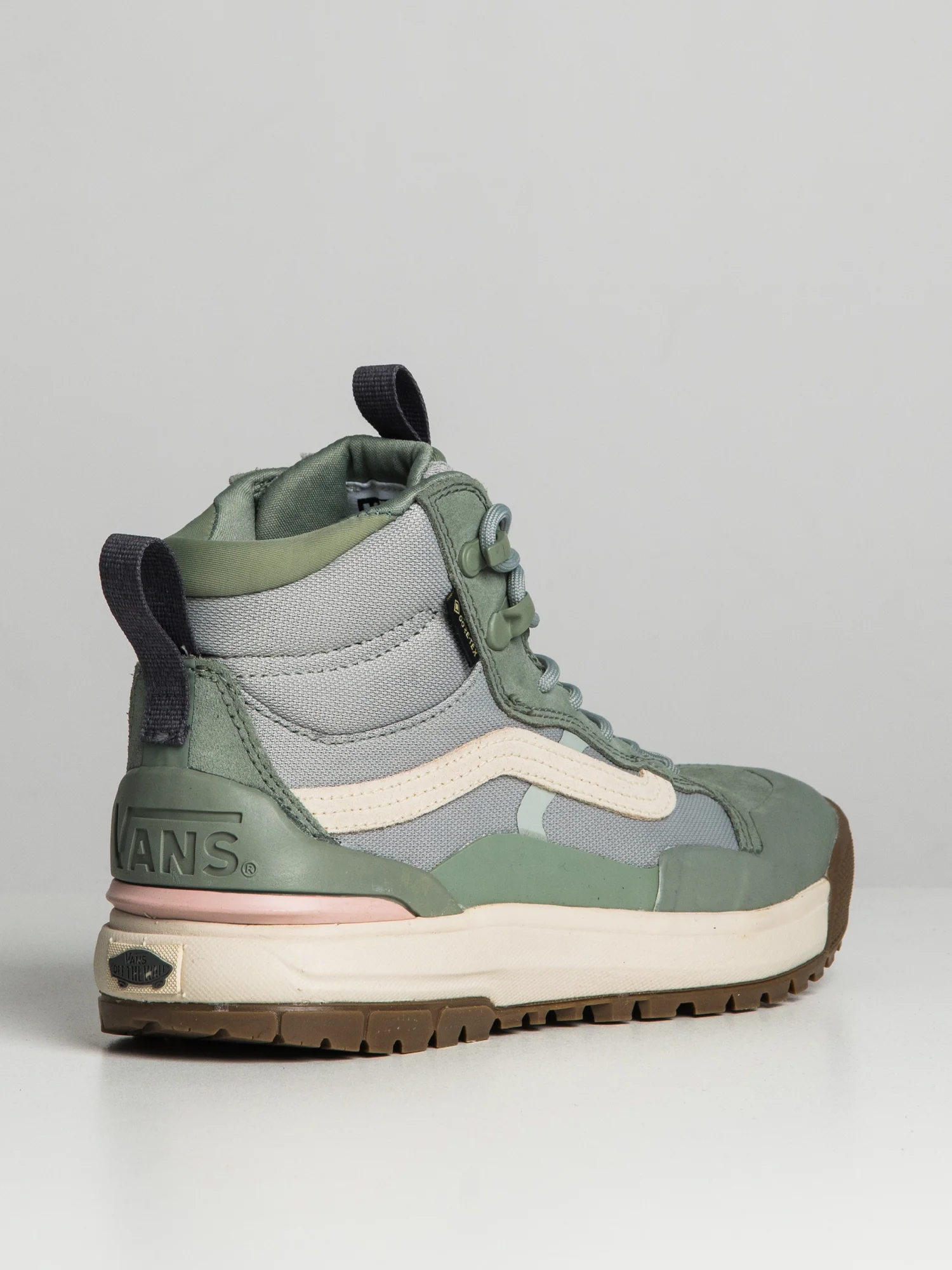 NMWOMENS VANS ULTRARANGE EXO HI GORE-TEX