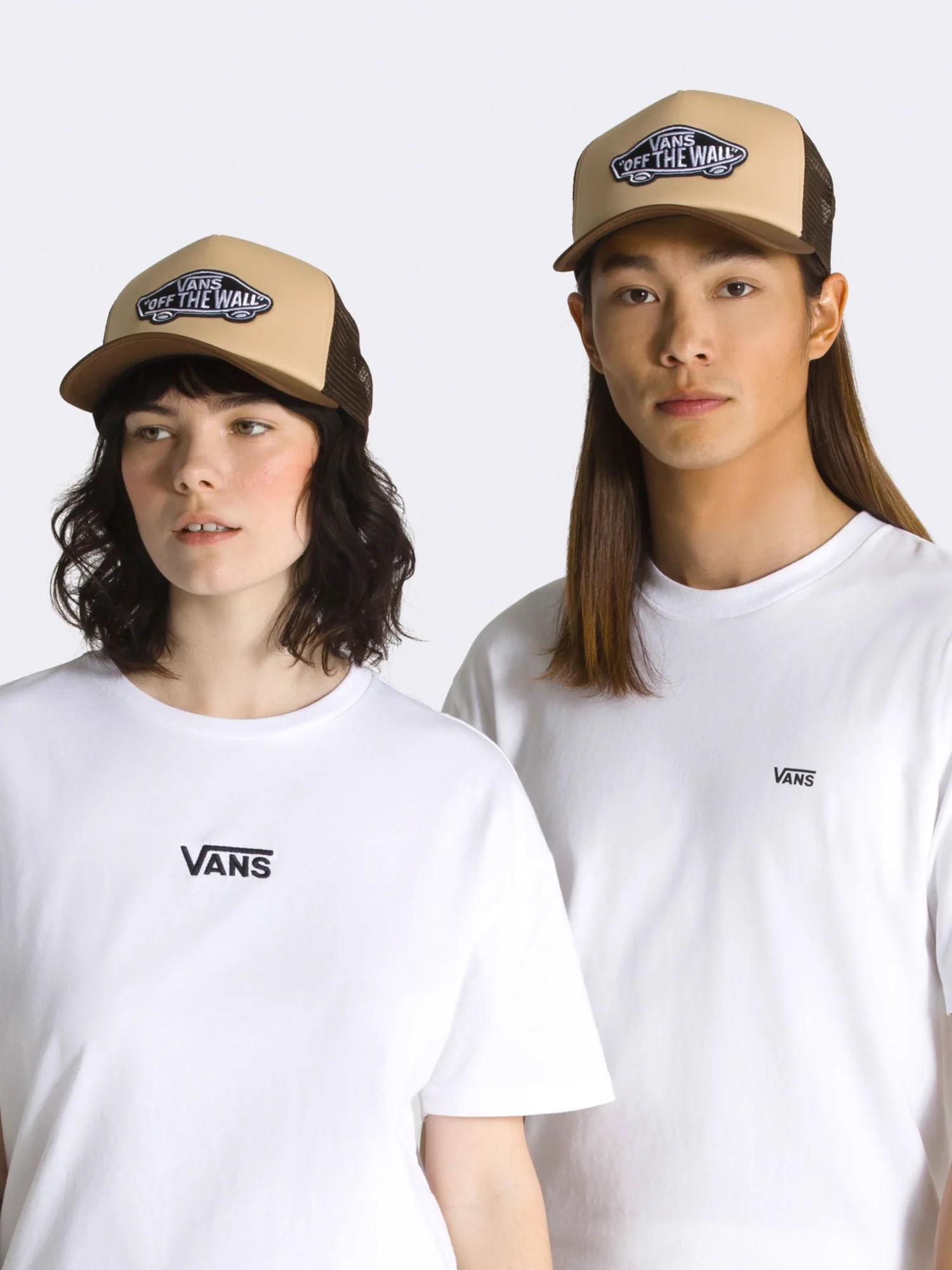 NMVANS CLASSIC PATCH CURVED BILL TRUCKER HAT