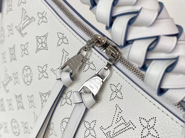 NMM56084 Beaubourg Hobo MM Poche felli