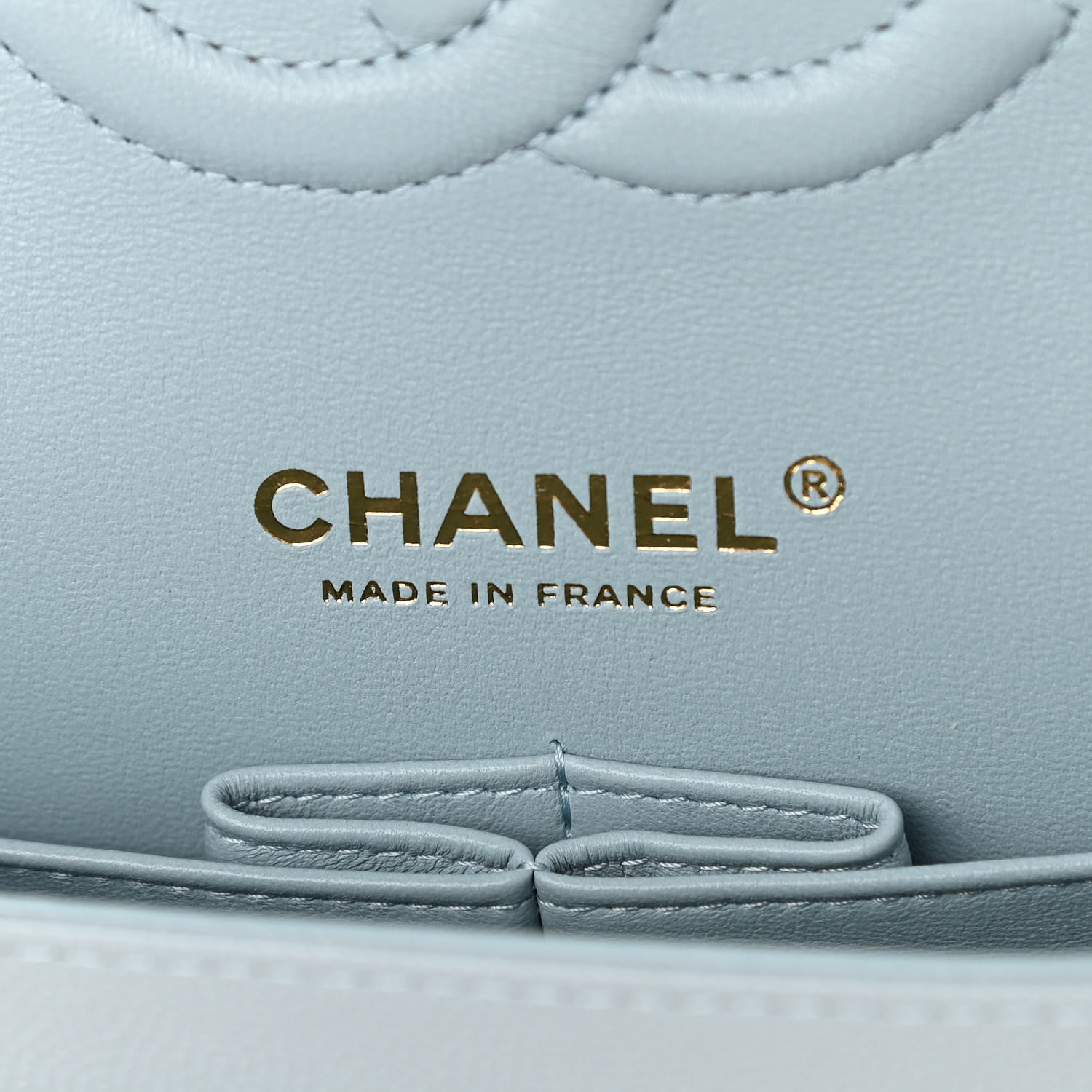 NMCaviar Quilted Medium Double Flap Light Blue