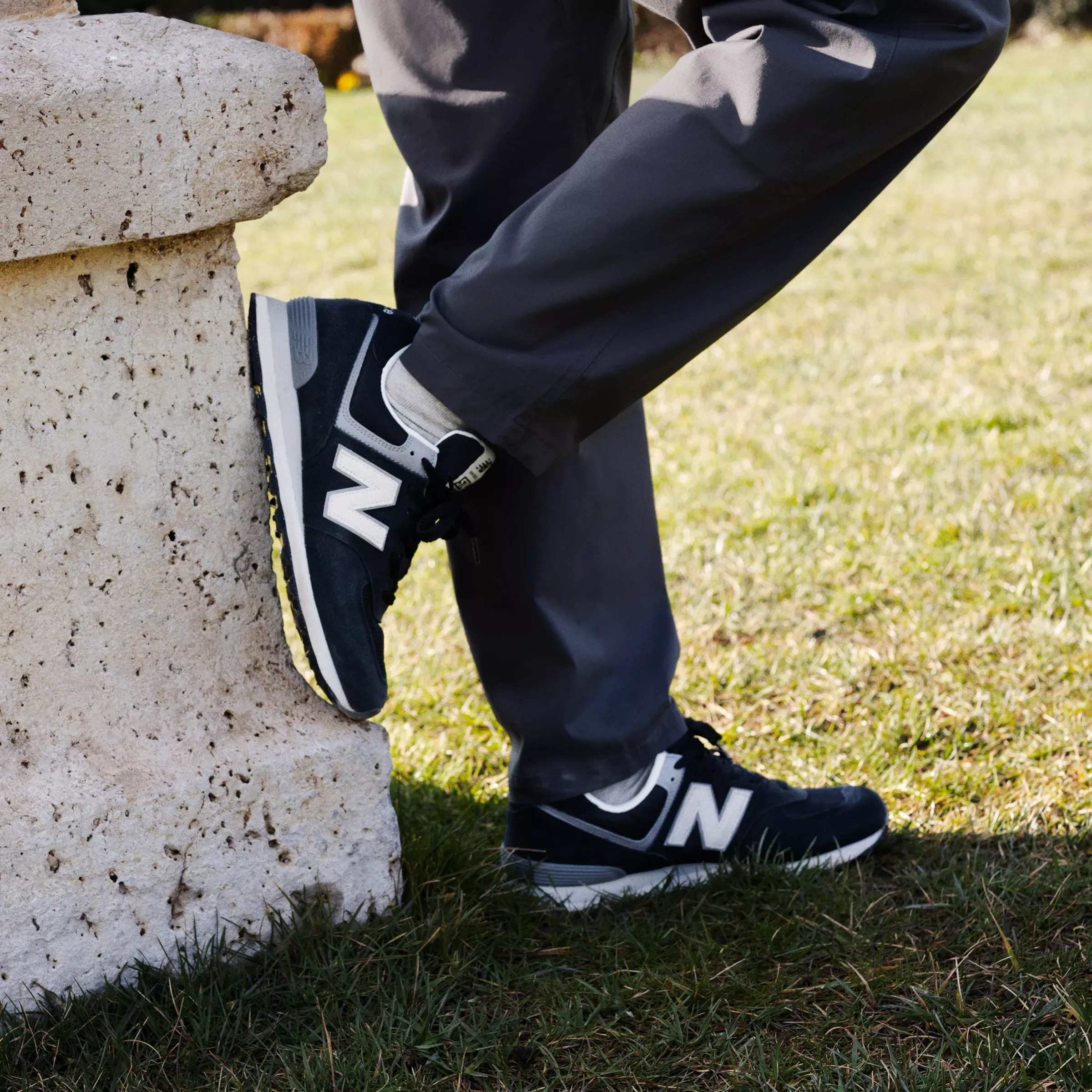 NM574 - Black with Grey