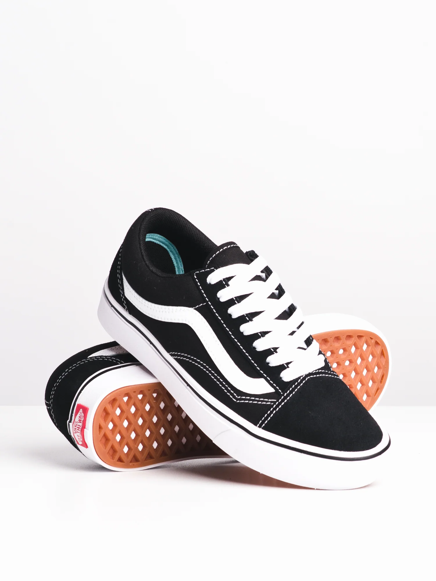 NMWOMENS VANS COMFYCUSH OLD SKOOL SNEAKER