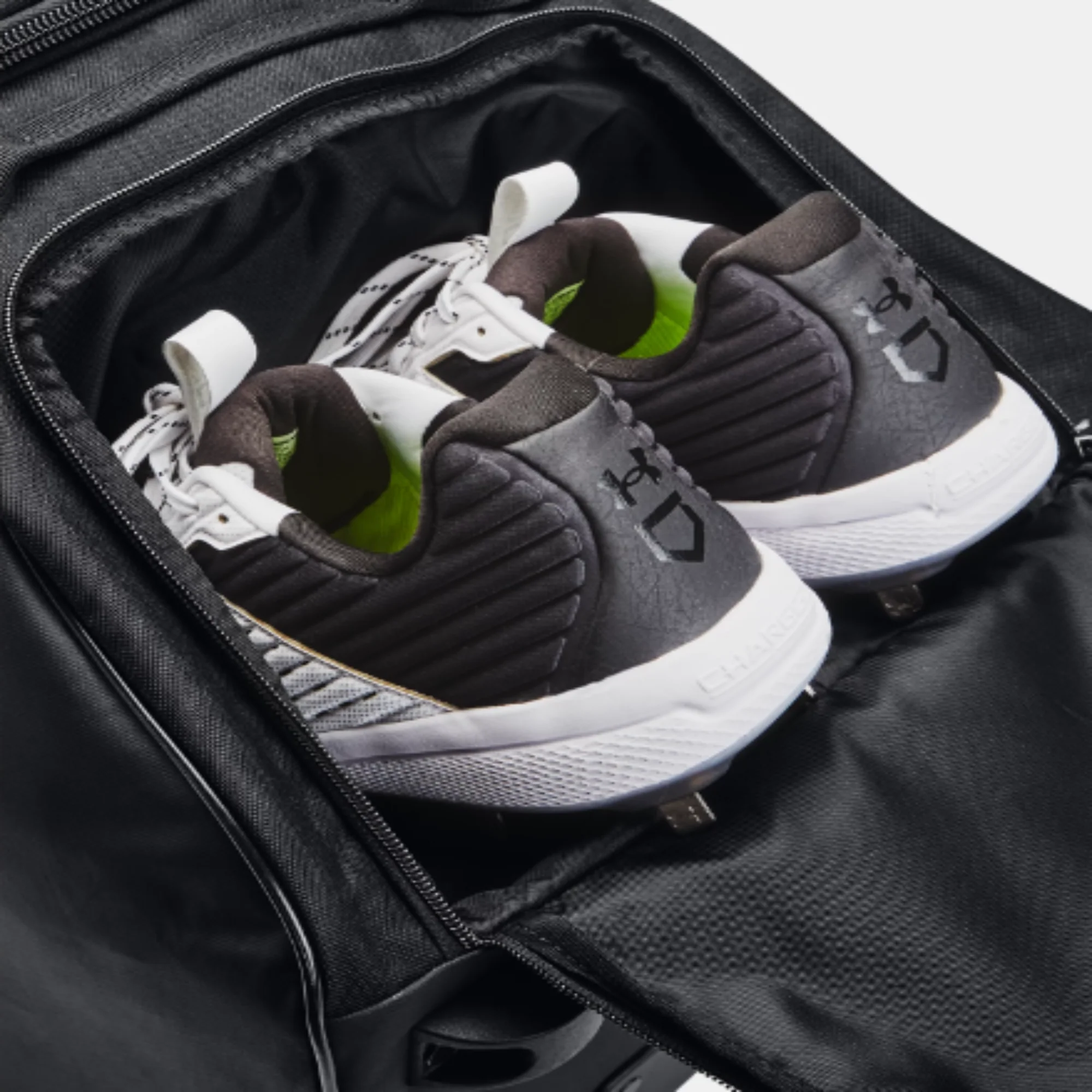 NMUnder Armour Baseball Wheeled Bag (Unisex)