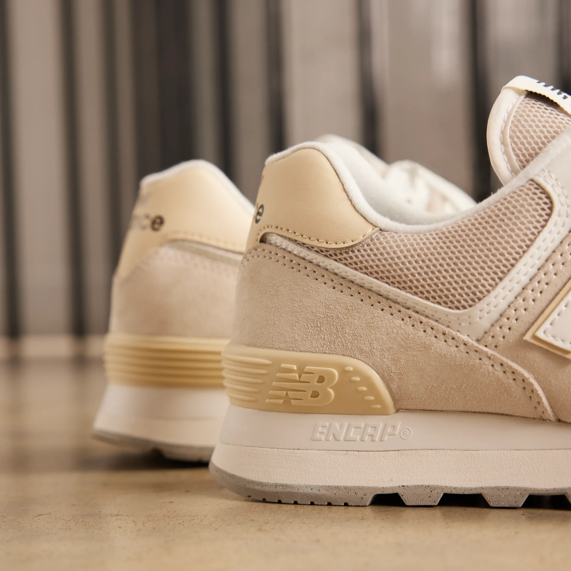 NM574 - White with Grey