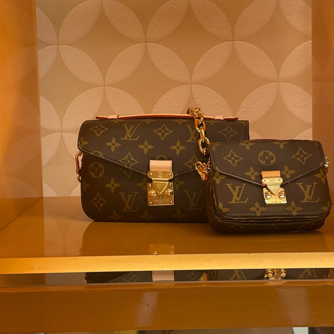 NMM46279 POCHETTE MéTIS EAST WEST