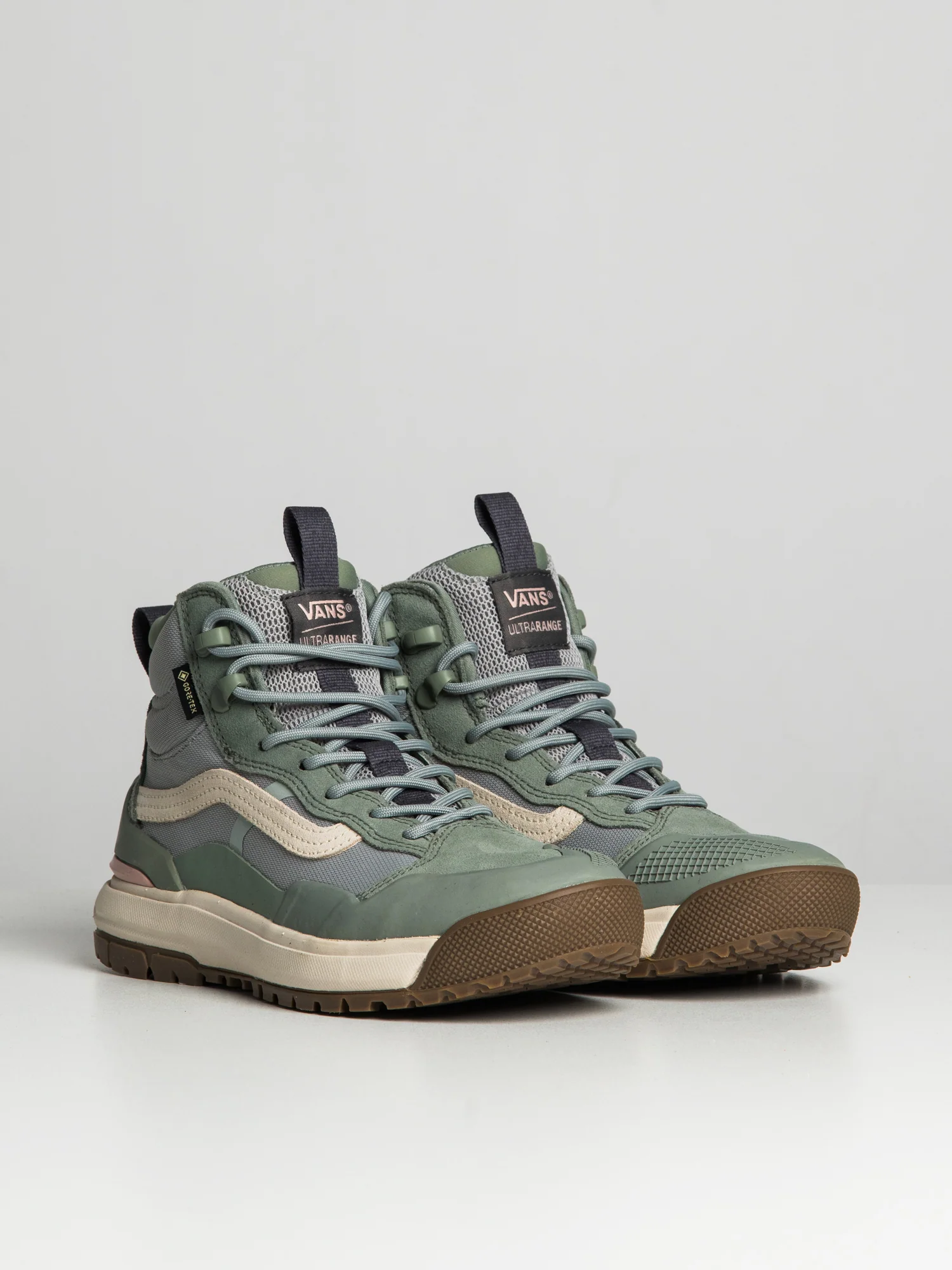 NMWOMENS VANS ULTRARANGE EXO HI GORE-TEX