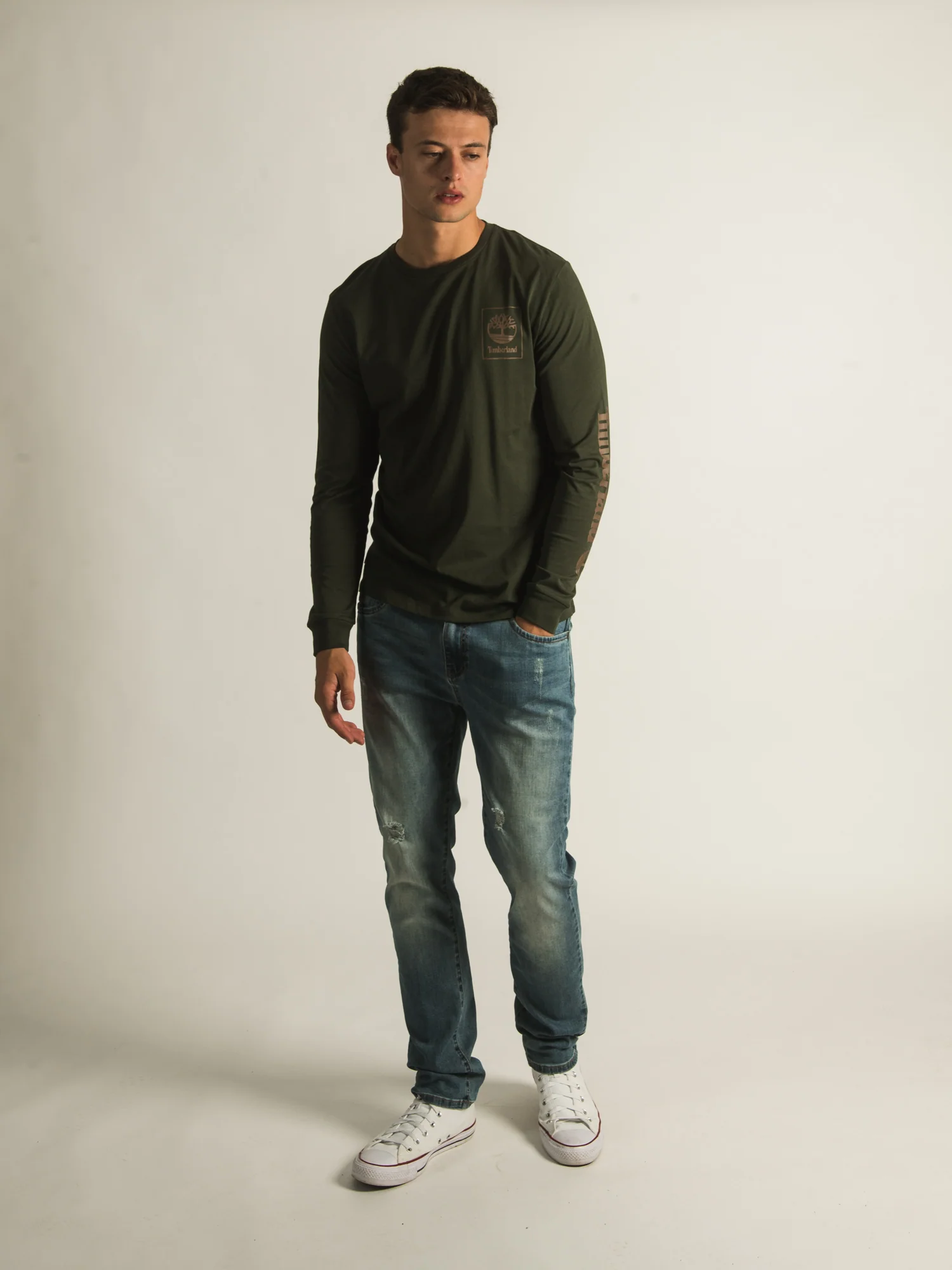 NMTIMBERLAND CHEST STACK LONG SLEEVE LOGO T-SHIRT