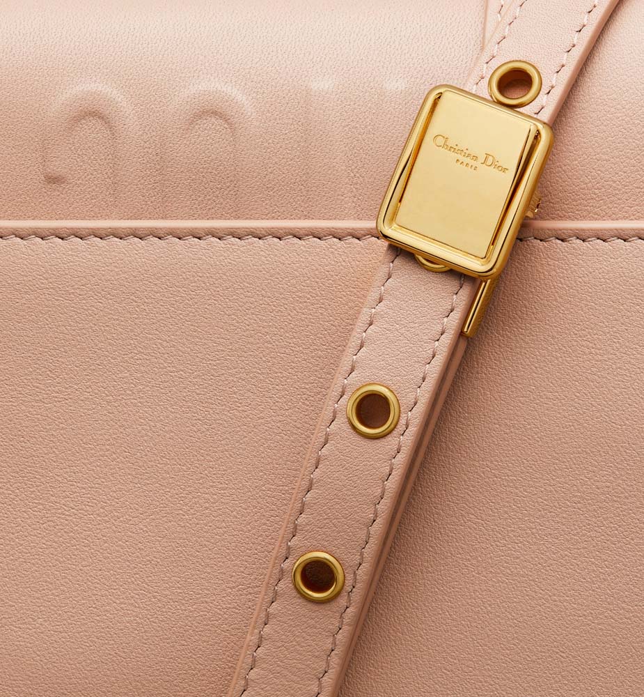 NM30 MONTAIGNE EAST-WEST BAG WITH CHAIN