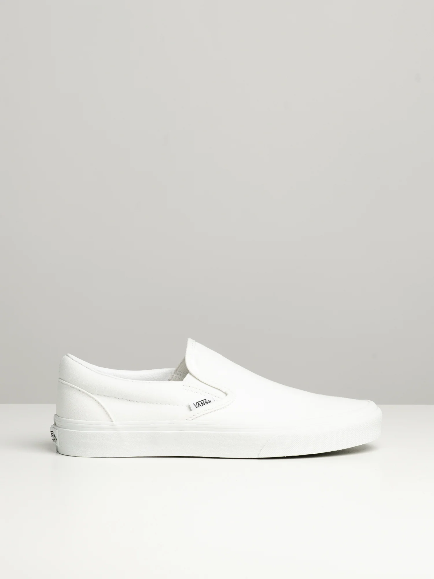 NMMENS VANS CLASSIC SLIP-ON TRUE WHITE CANVAS SHOES