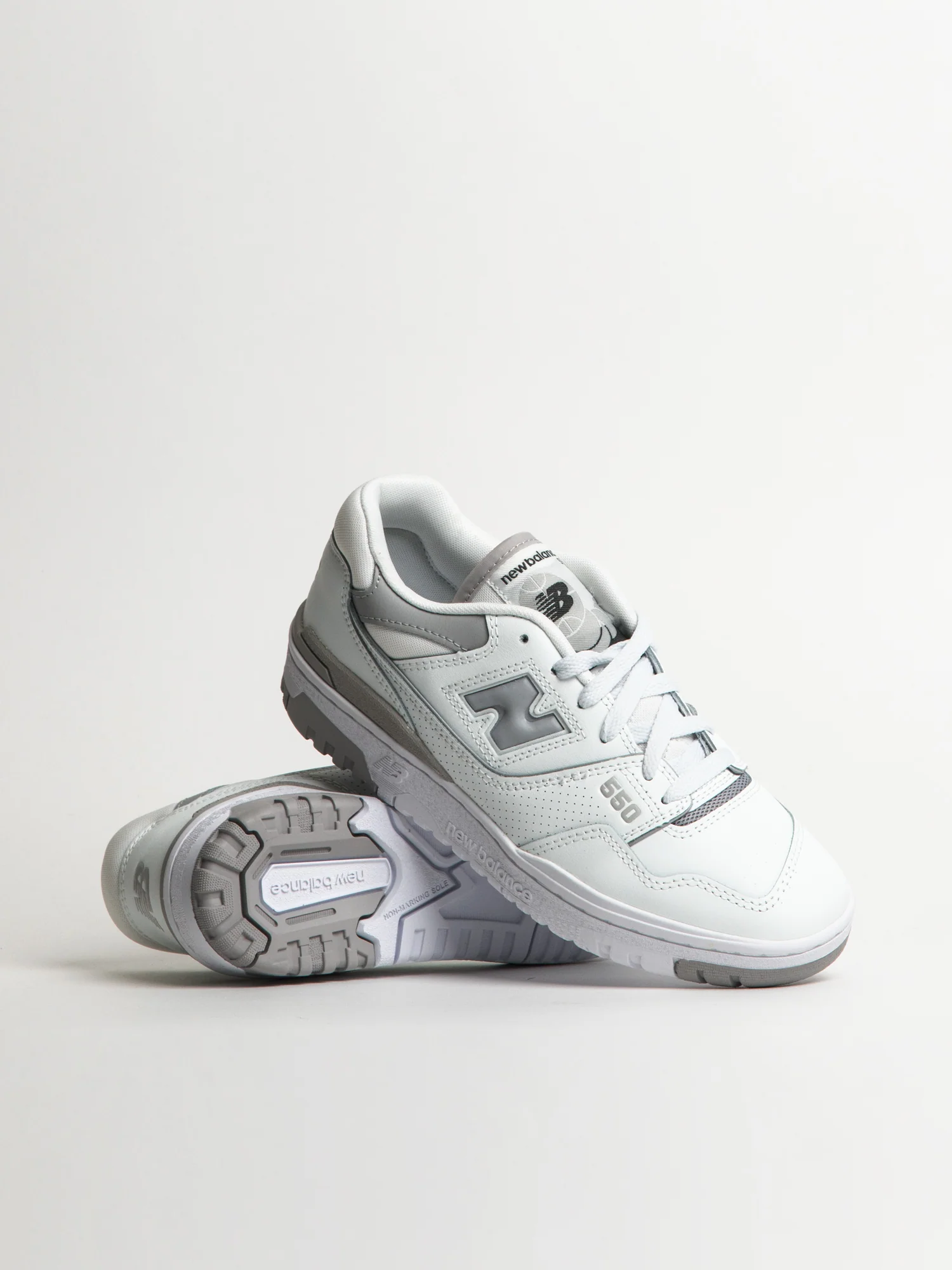 NMWOMENS NEW BALANCE THE 550 SNEAKER