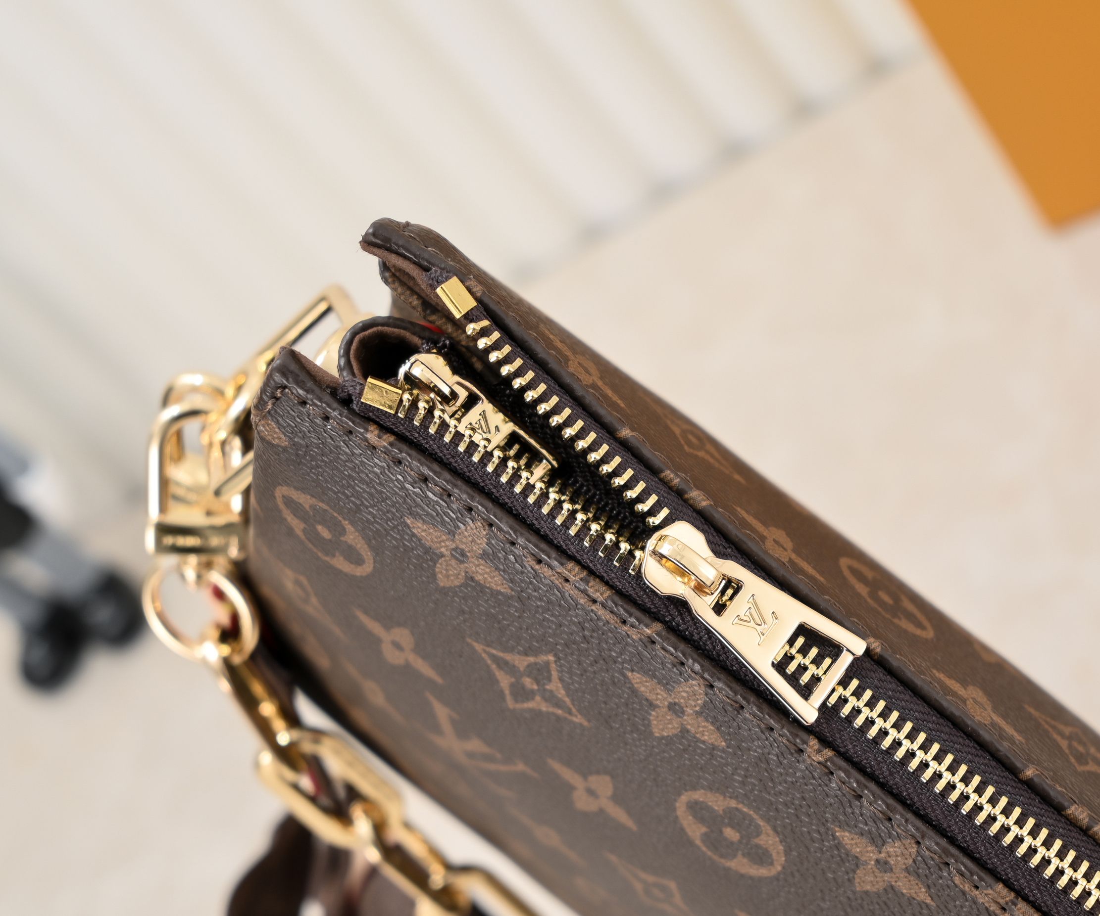 NMMonogram Coussin MM