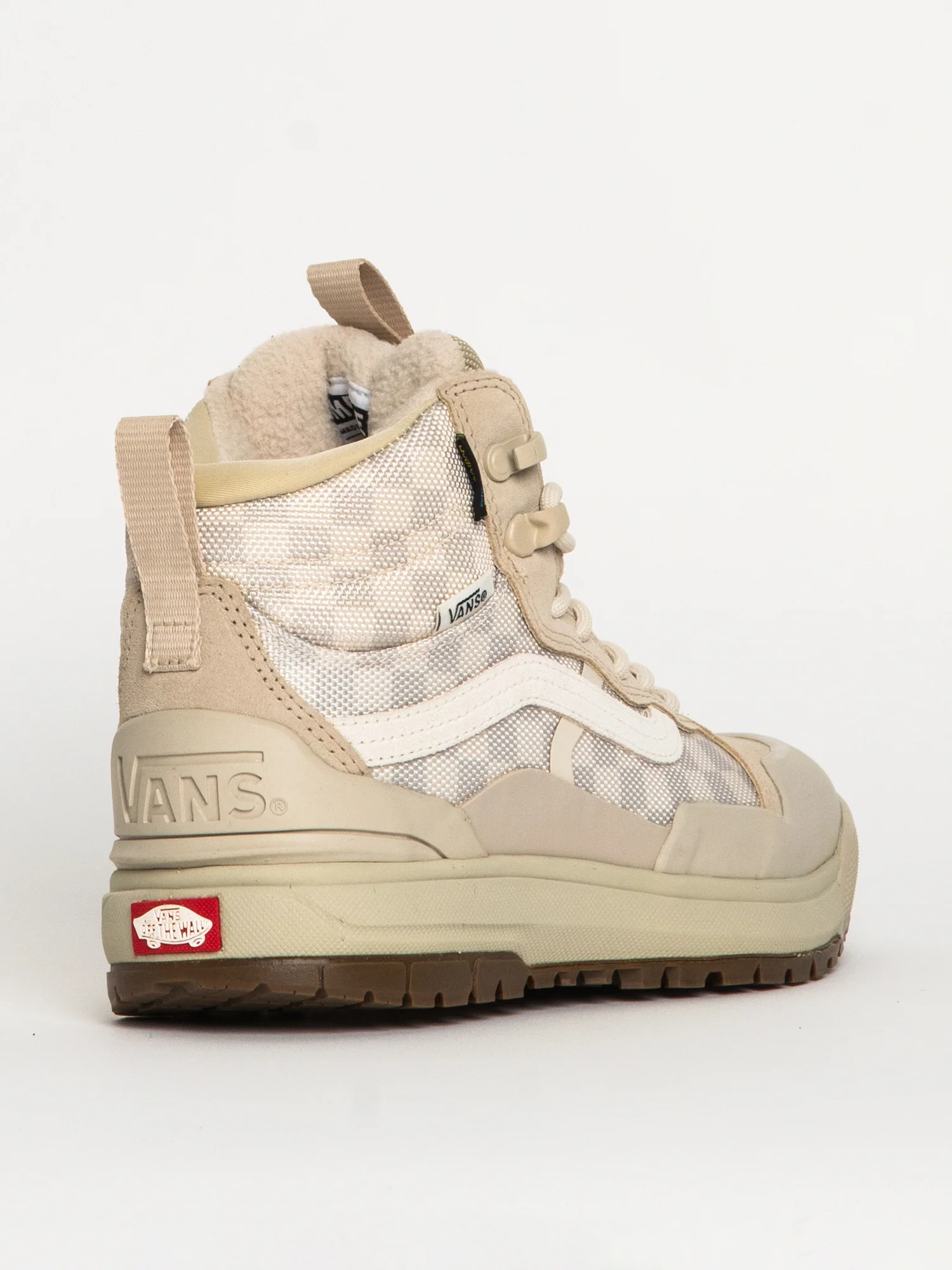 NMWOMENS VANS ULTRARANGE EXO HI MTE-2