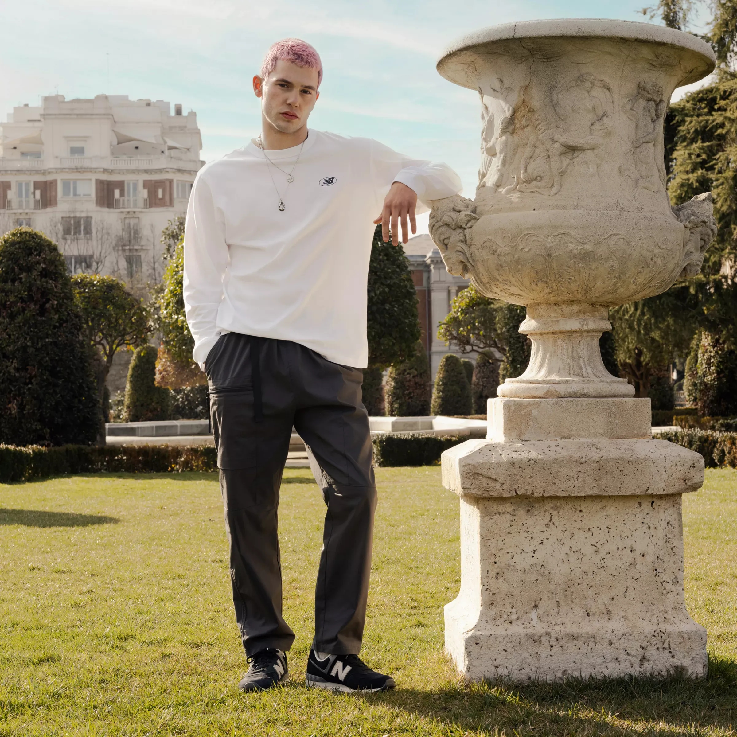 NM574 - Black with Grey