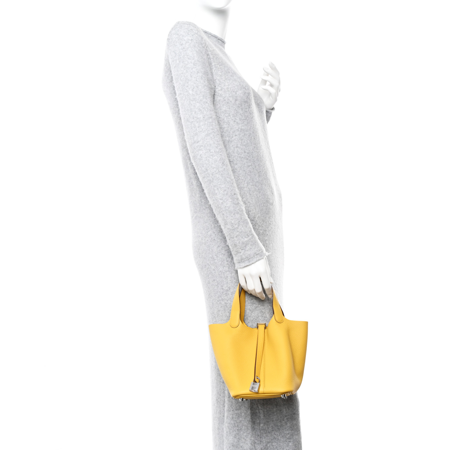 NMTaurillon Clemence Picotin Lock 18 PM Sun