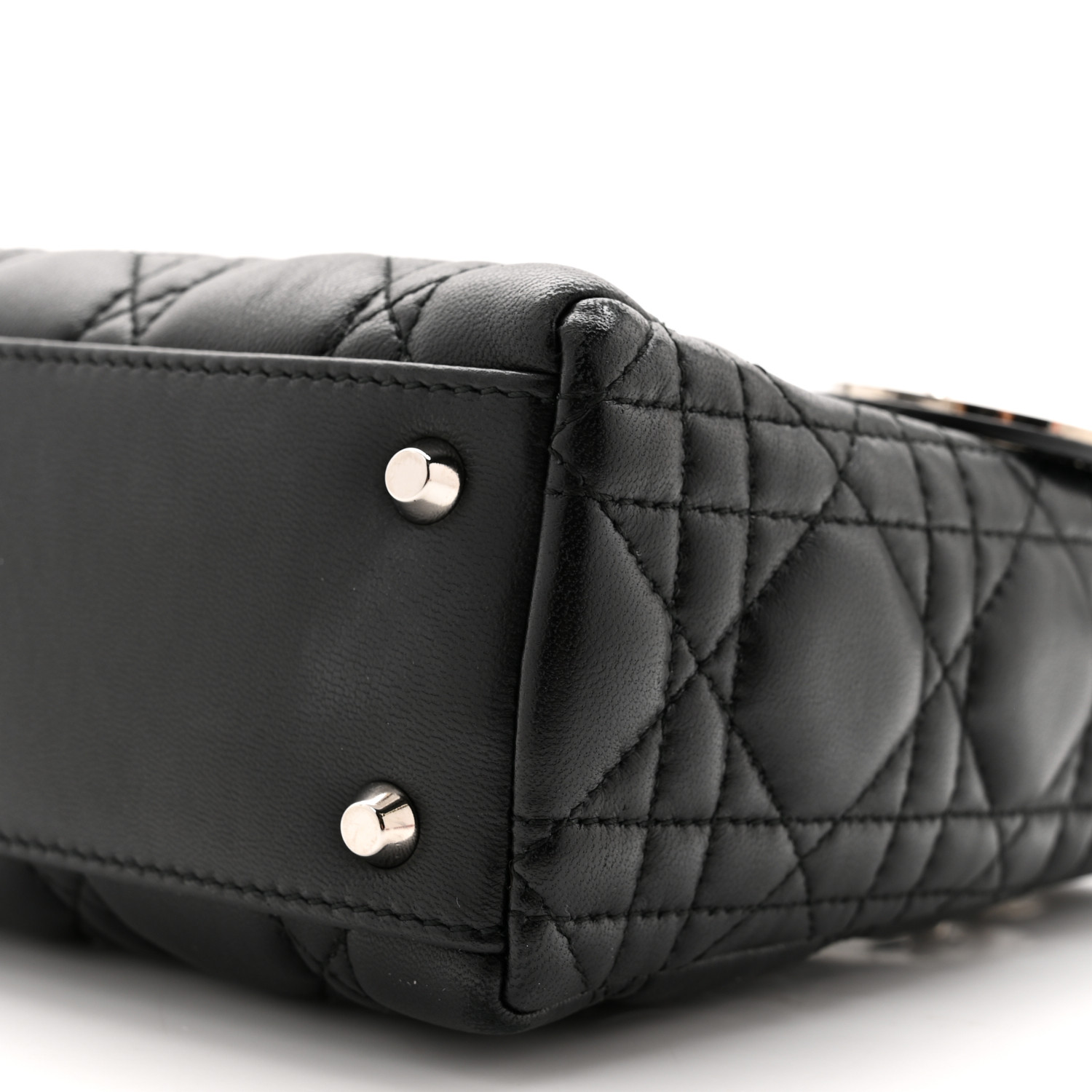 NMLambskin Cannage Mini Lady Black（6.5 x 6 x 3 in）
