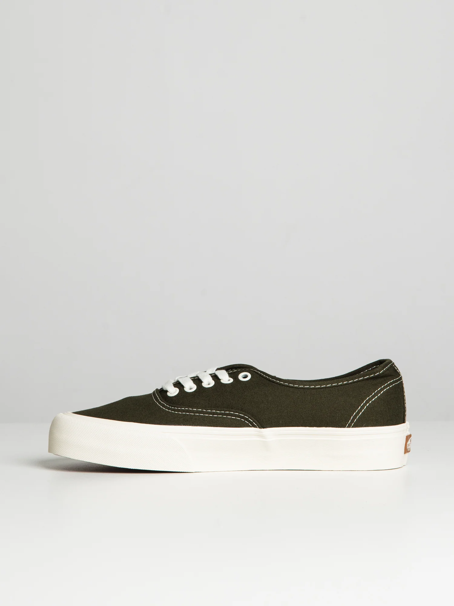 NMMENS VANS AUTHENTIC VR3