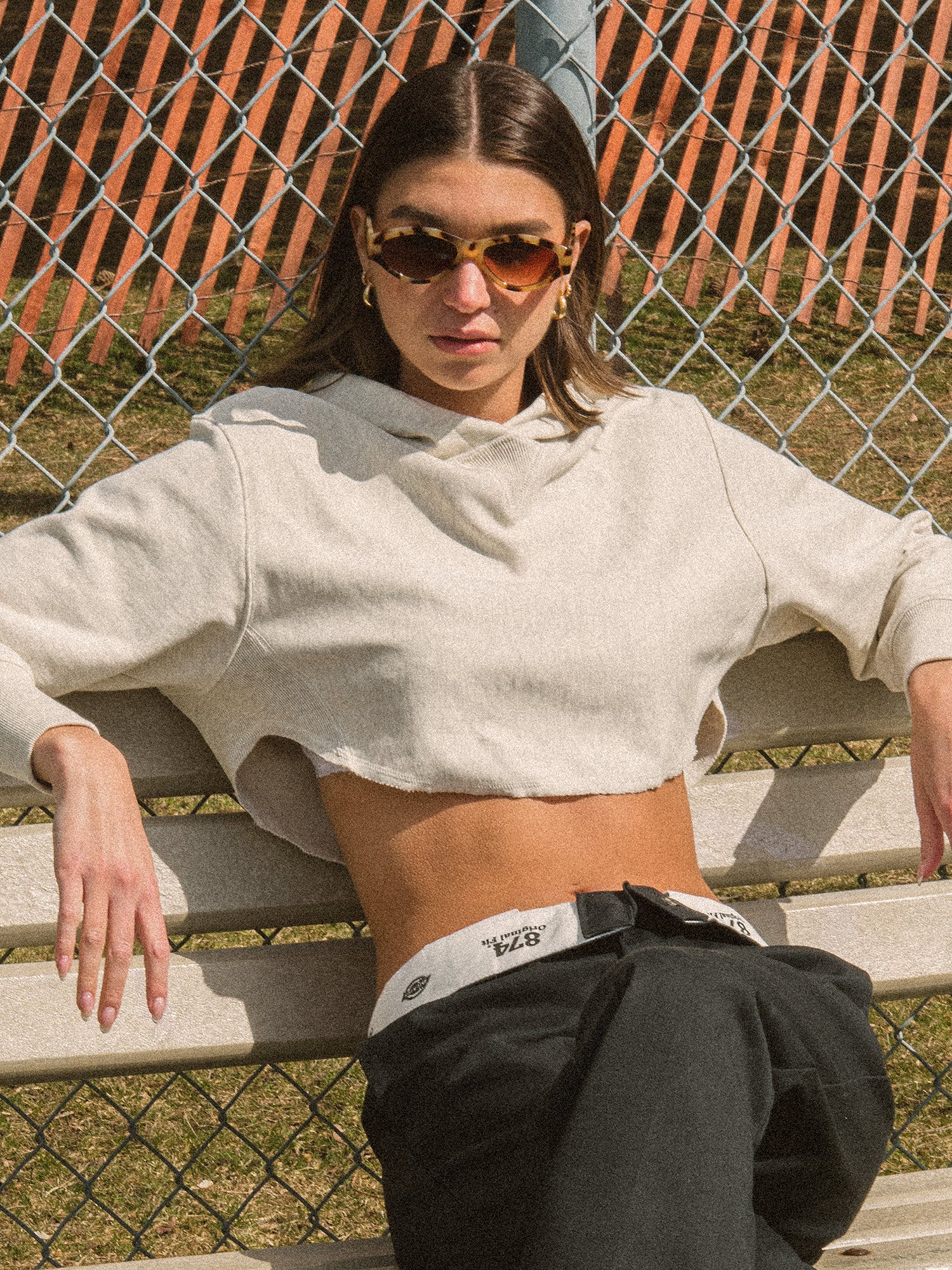 NMCHAMPION REVERSE WEAVE CROP CURVE HEM HOODIE