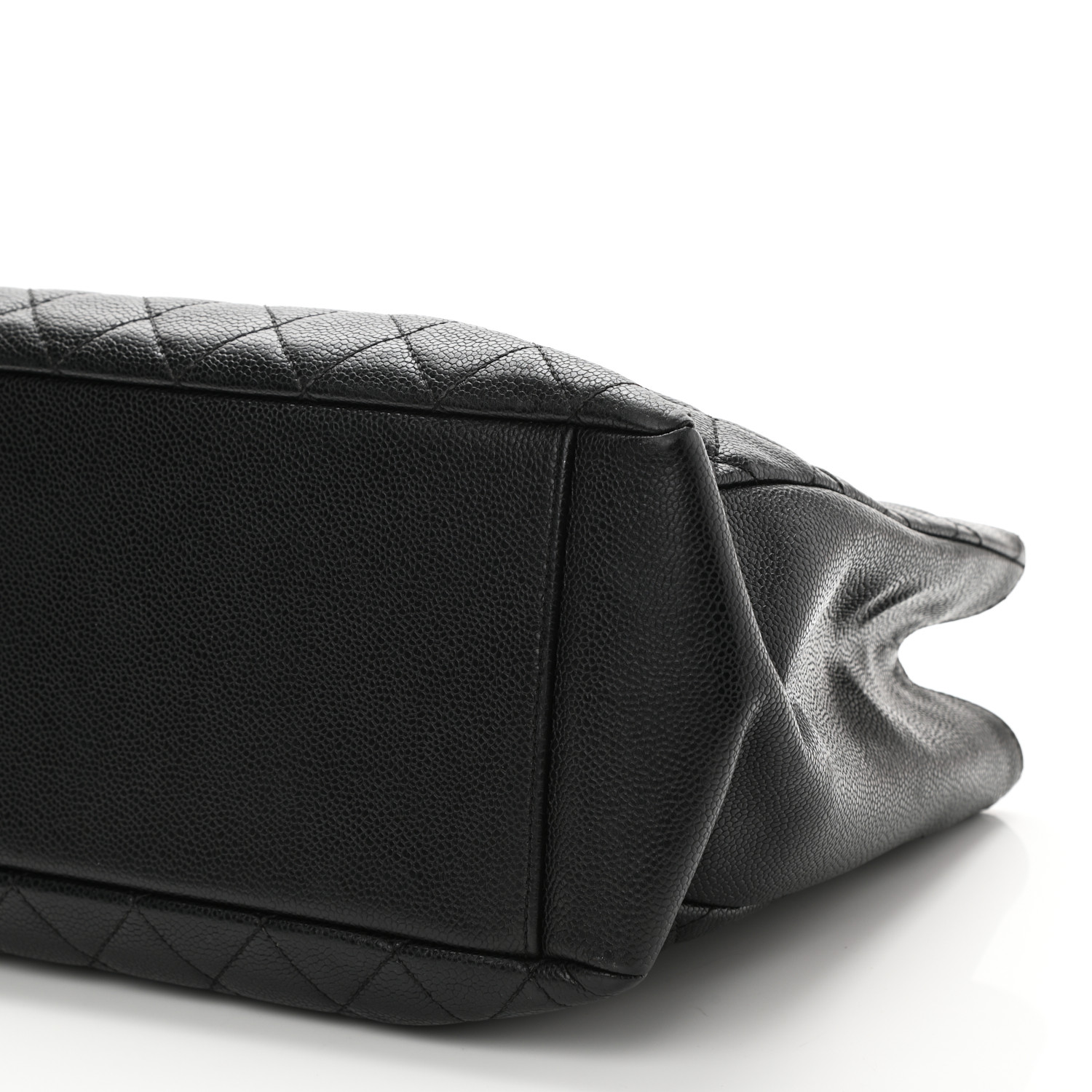 NMCaviar Quilted Grand Shopping Tote GST Black - Gold chain