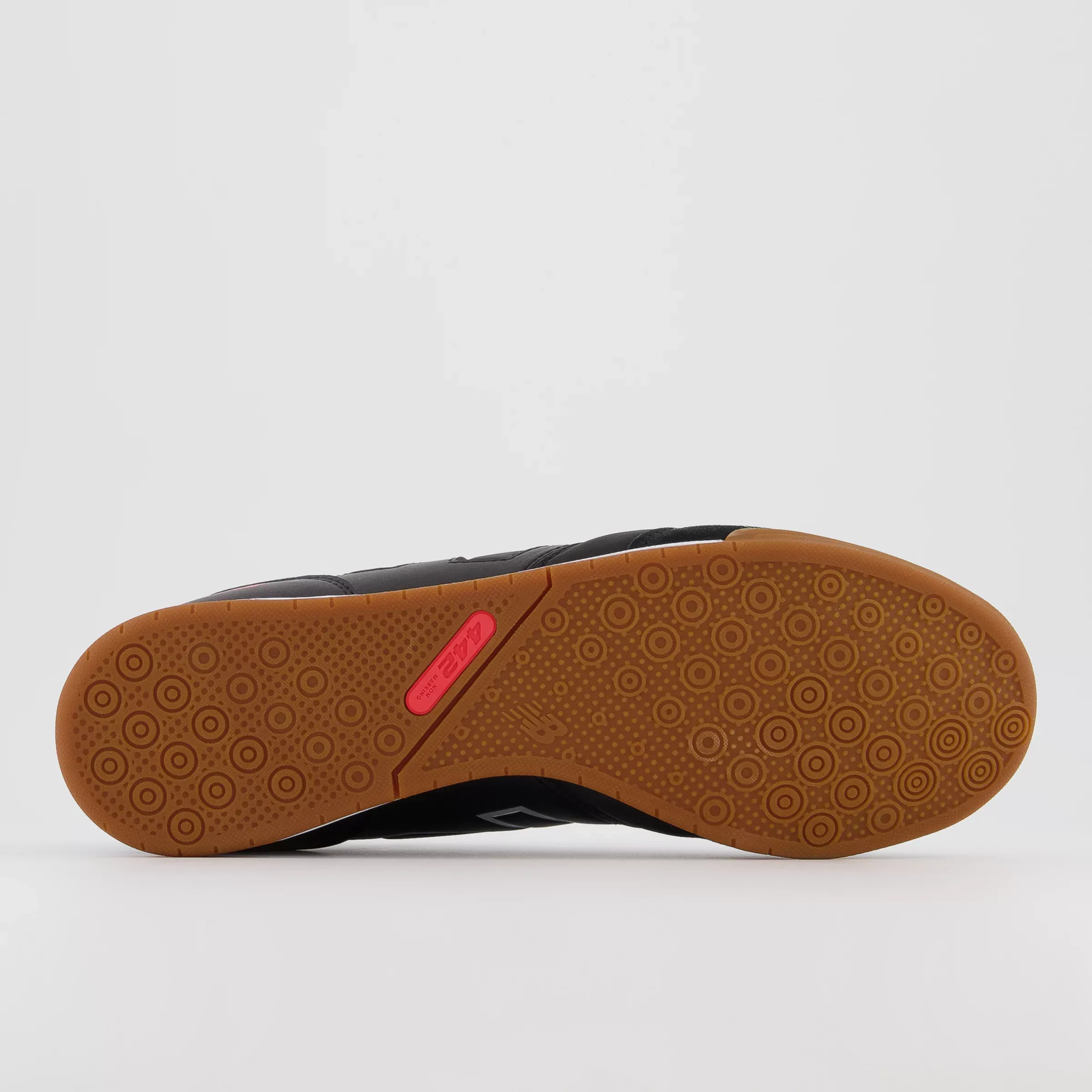 NM442 V2 TEAM IN - Black with White