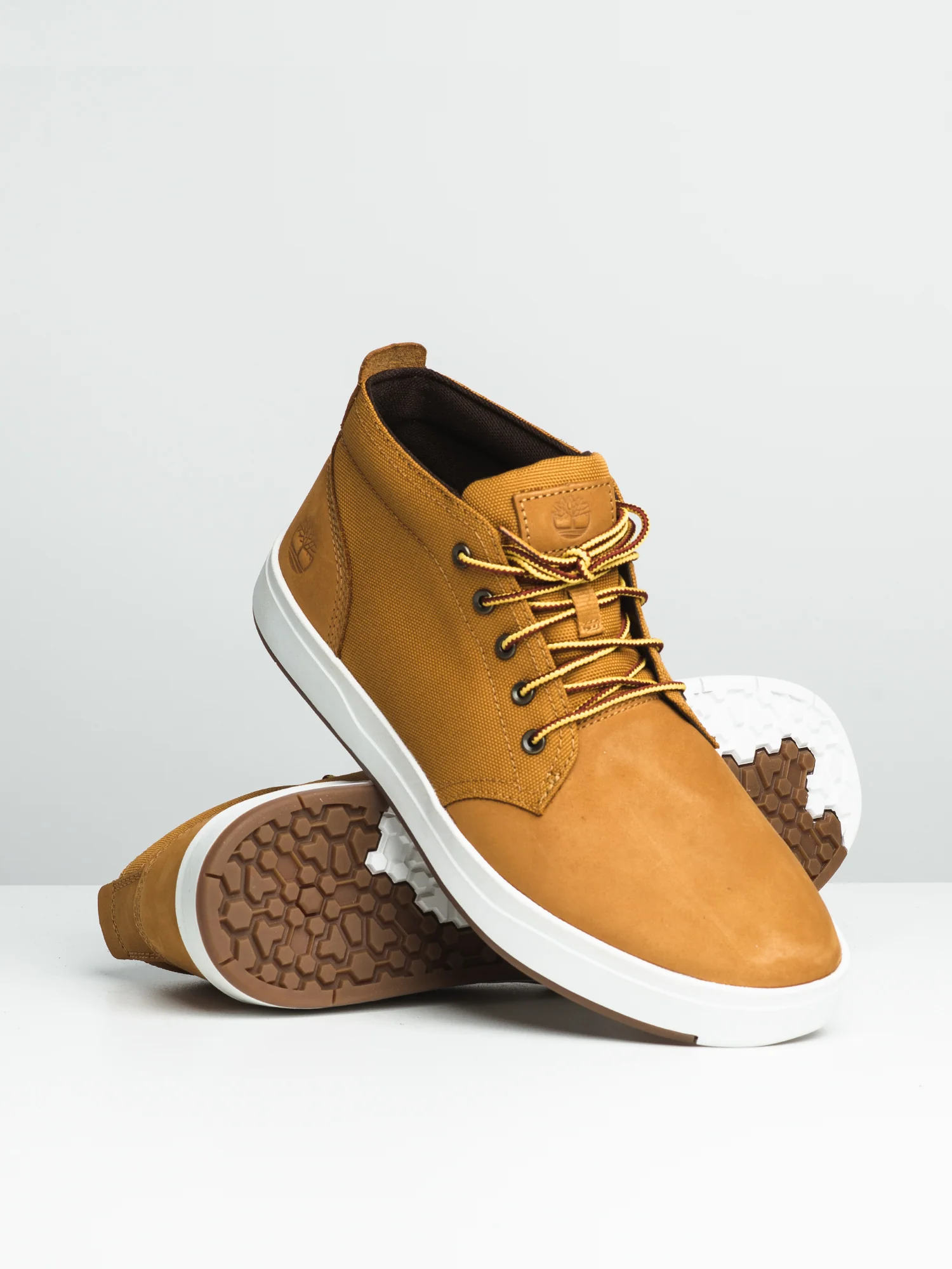NMMENS TIMBERLAND DAVIS SQUARE LEATHER CHUKKA BOOT