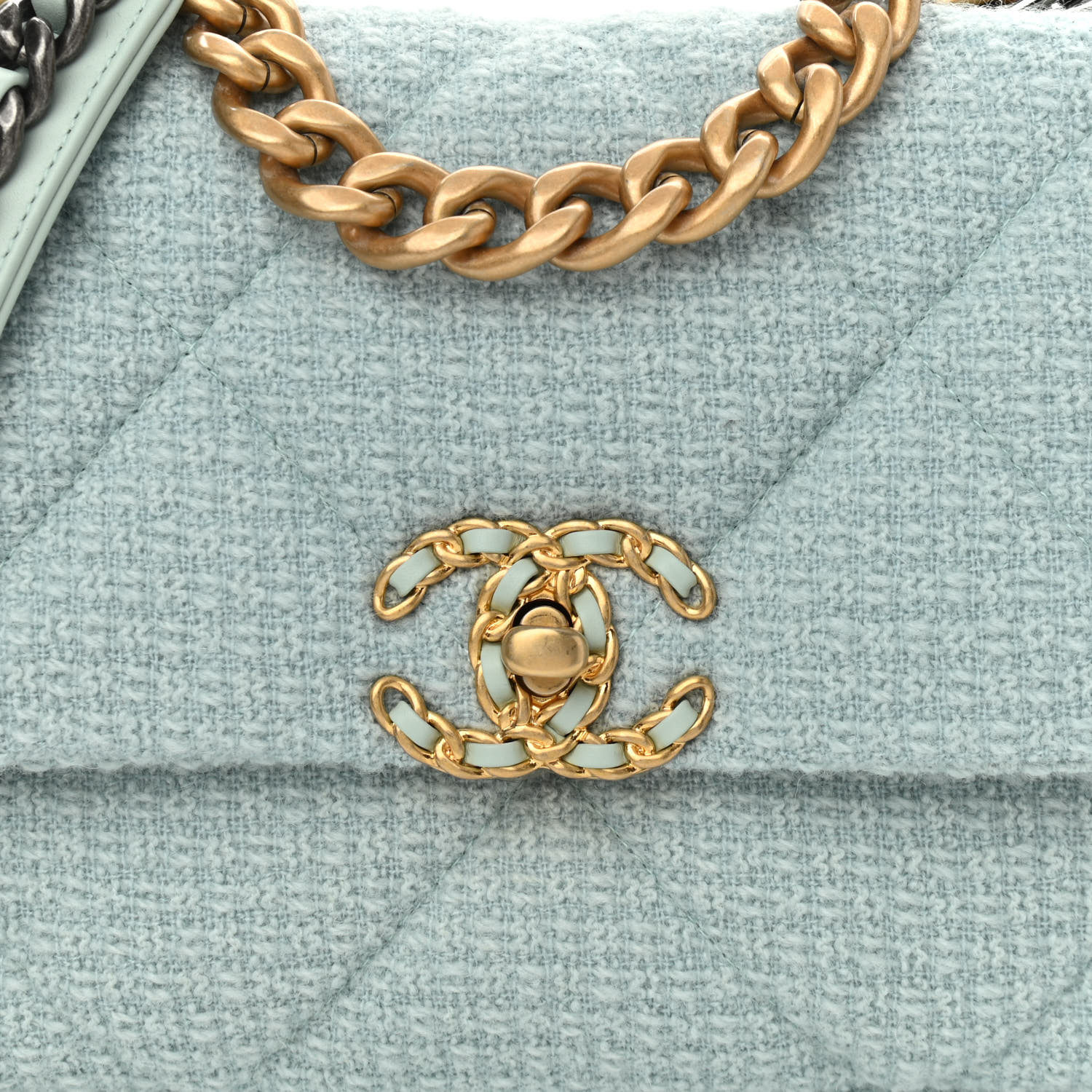 NMTweed Mixed Fibers Quilted Medium Chanel 19 Flap Light Green