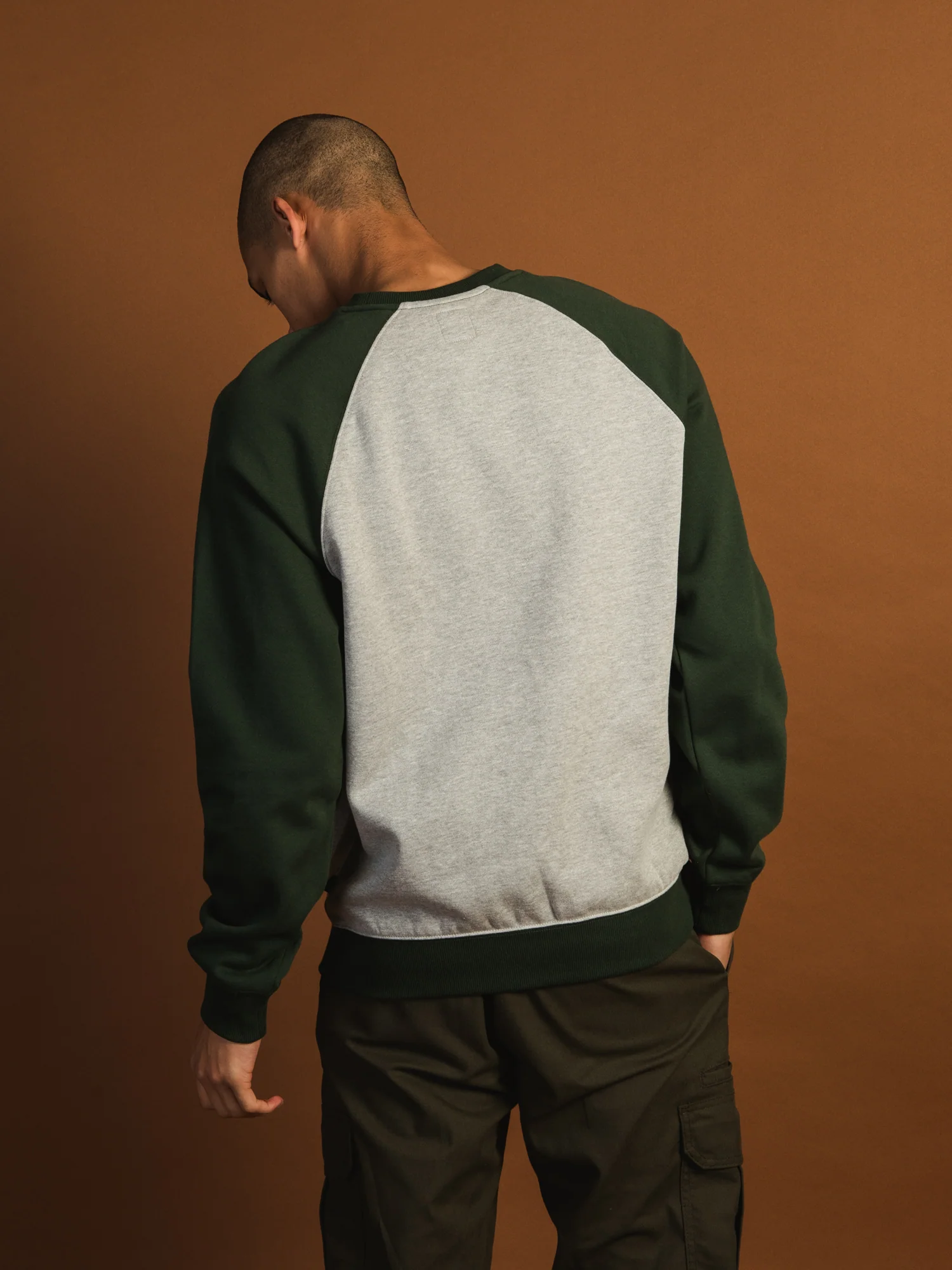 NMVANS RUTLAND II CREWNECK